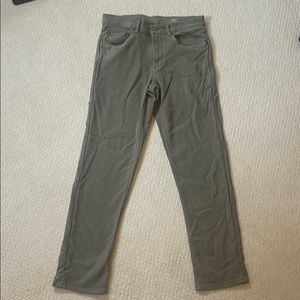Faherty SZ 32 stretch terry 5 pocket